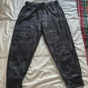 Black camo Nike sweatpants